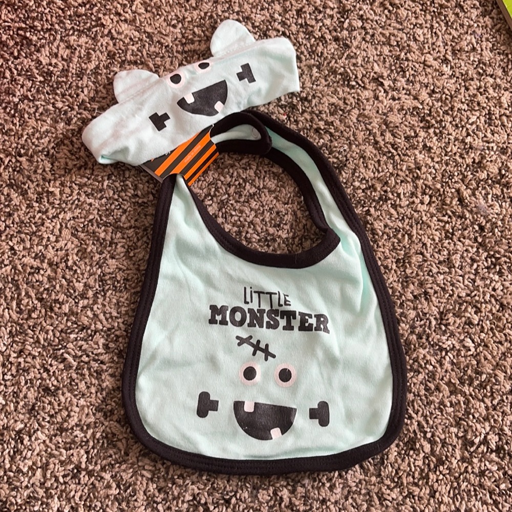 Bib & Headband Halloween Set 0-12 Months. NWT